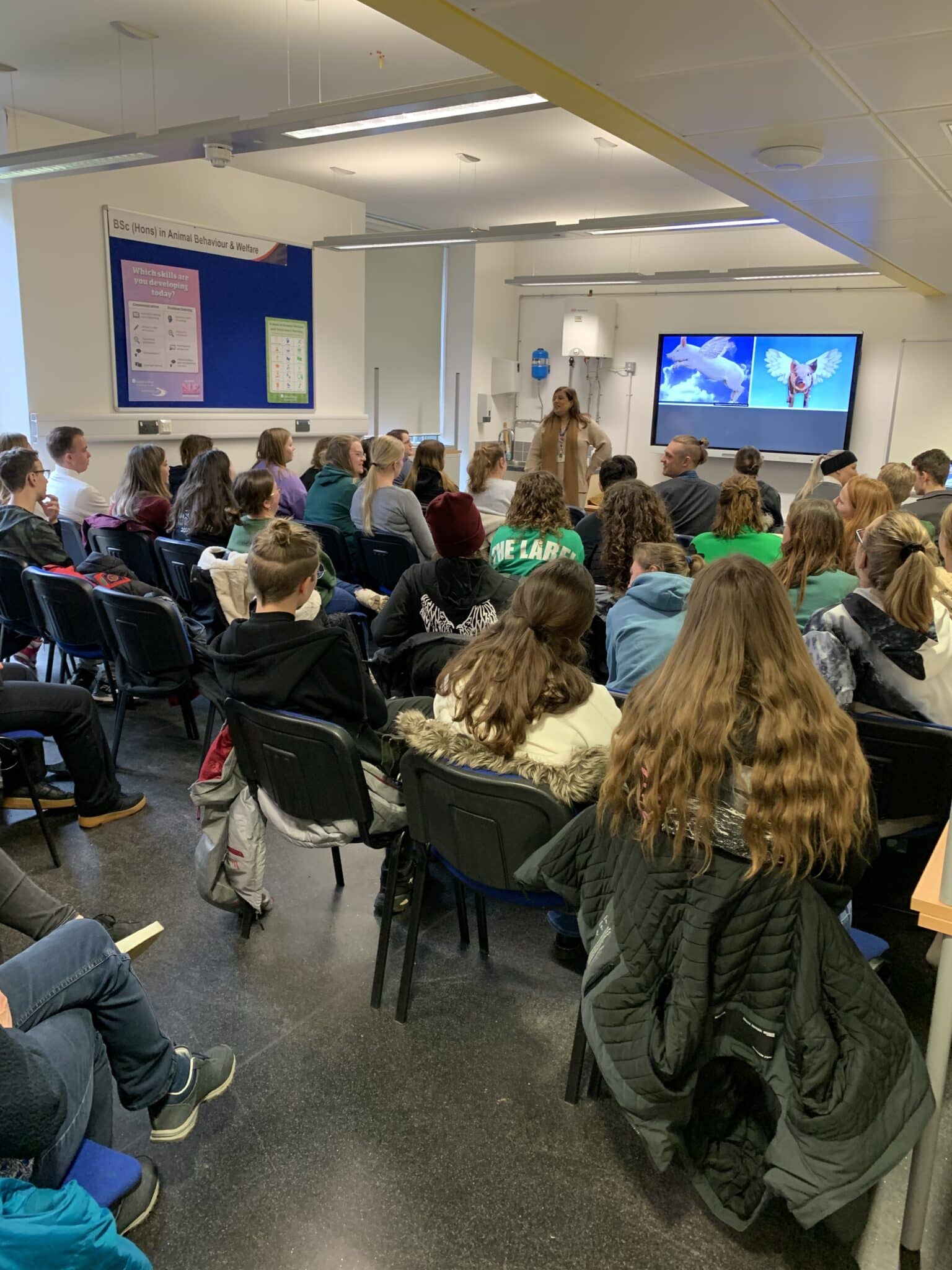 Animal Welfare students welcome international guests
